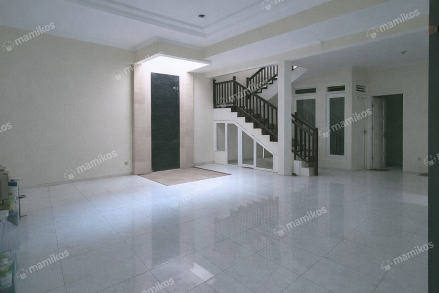 Rumah Sertifikat SHM 3 Kamar Tidur 2 Kamar Mandi Kemanggisan Jakarta Barat