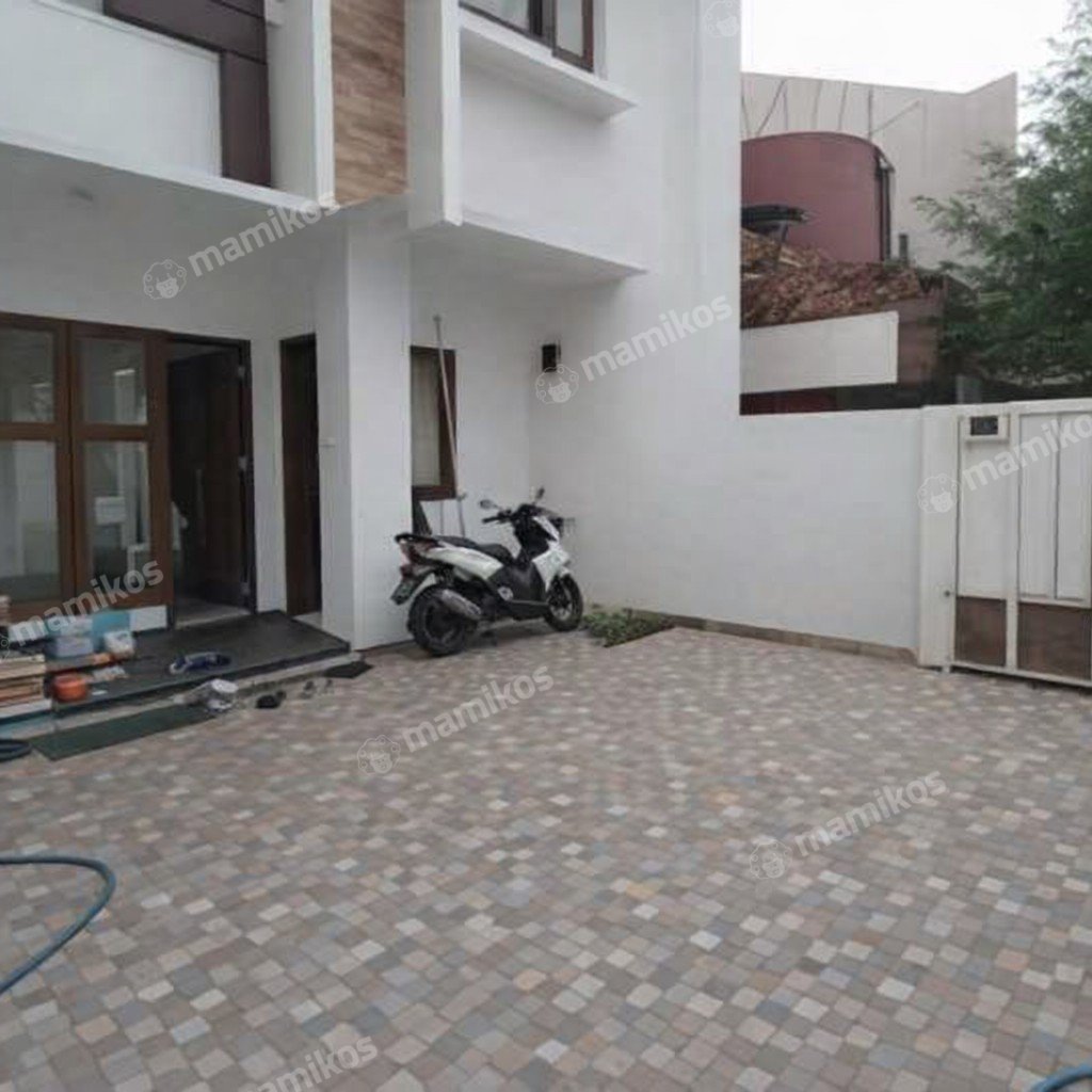 Rumah Sertifikat SHM 3 Kamar Tidur 3 Kamar Mandi Pondok Bambu Jakarta Timur - Photo 3
