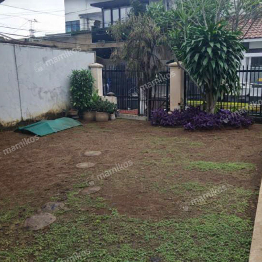 Rumah 4 Kamar Tidur 3 Kamar Mandi 1 Lantai Cilandak Jakarta Selatan - Photo 3