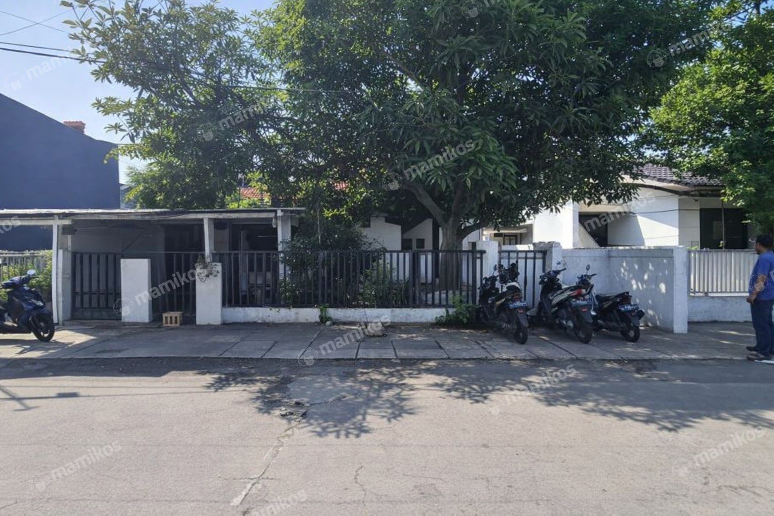 Rumah Sertifikat SHM 5 Kamar Tidur 2 Kamar Mandi Pondok Bambu Jakarta Timur