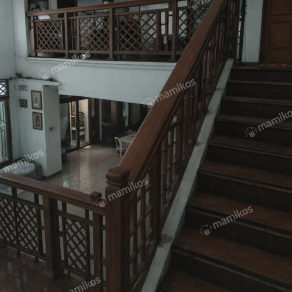 Rumah Sertifikat SHM 4 Kamar Tidur 3 Kamar Mandi Rawamangun Jakarta Timur - Photo 2