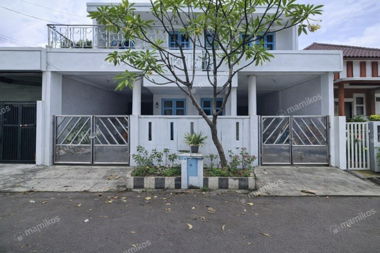 Rumah Sertifikat SHM 5 Kamar Tidur 3 Kamar Mandi Kalideres Jakarta Barat