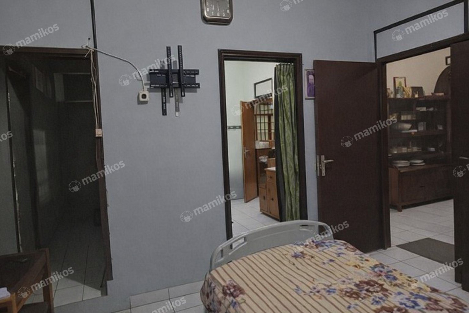 Rumah Sertifikat SHM 12 Kamar Tidur 4 Kamar Mandi Mampang Prapatan Jakarta Selatan