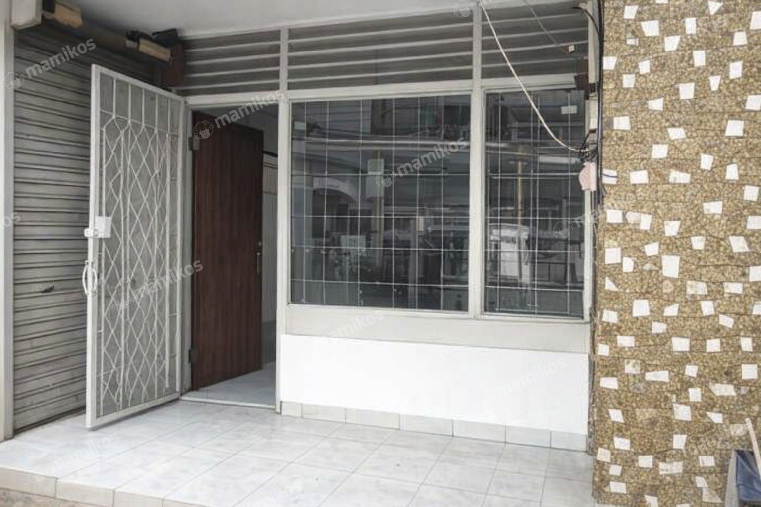 Rumah Sertifikat SHM 5 Kamar Tidur 3 Kamar Mandi Jatinegara Jakarta Timur