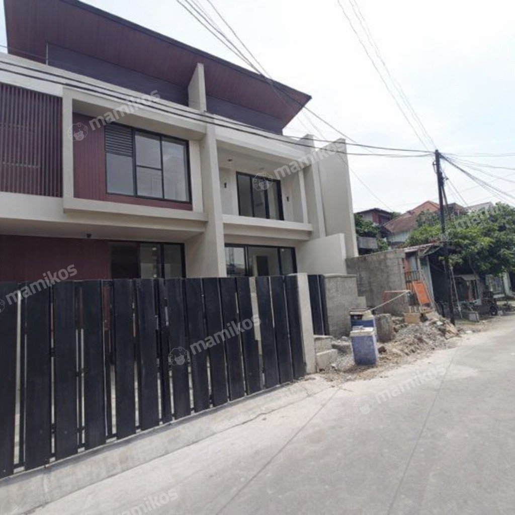 Rumah Sertifikat SHM 3 Kamar Tidur 3 Kamar Mandi Rawamangun Jakarta Timur - Photo 2