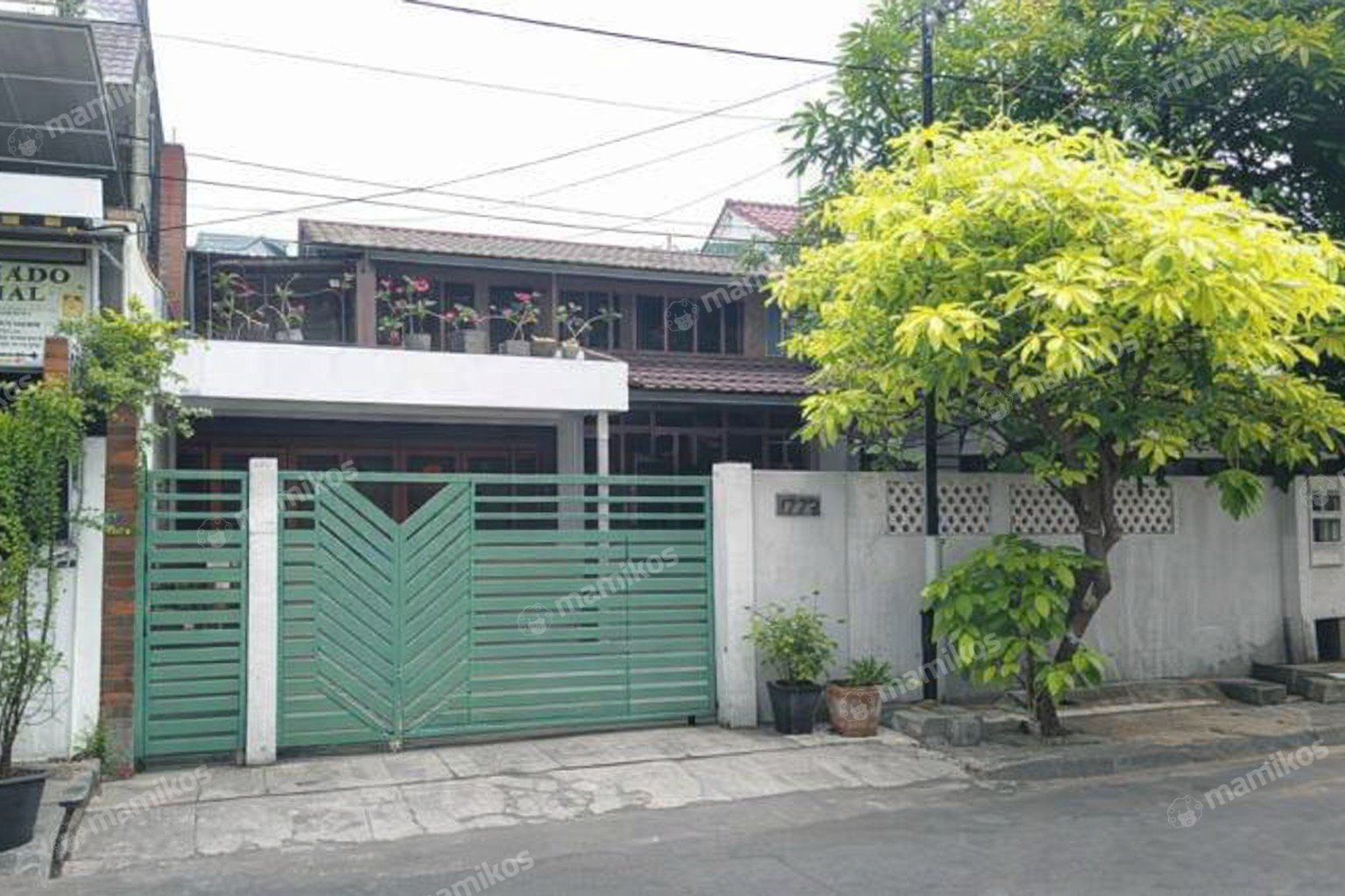Rumah Sertifikat SHM 6 Kamar Tidur 3 Kamar Mandi Puri Indah Jakarta Barat