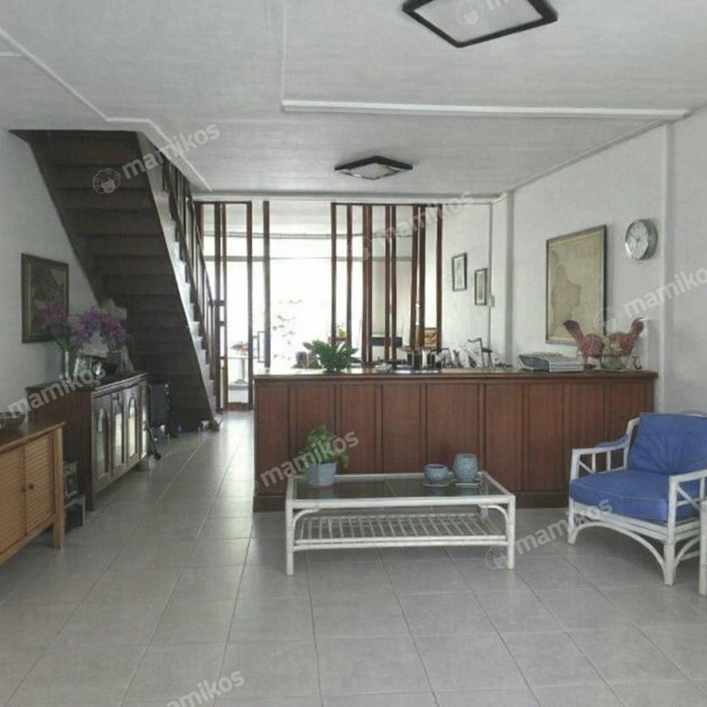 Rumah Sertifikat SHM 6 Kamar Tidur 3 Kamar Mandi Puri Indah Jakarta Barat - Photo 2