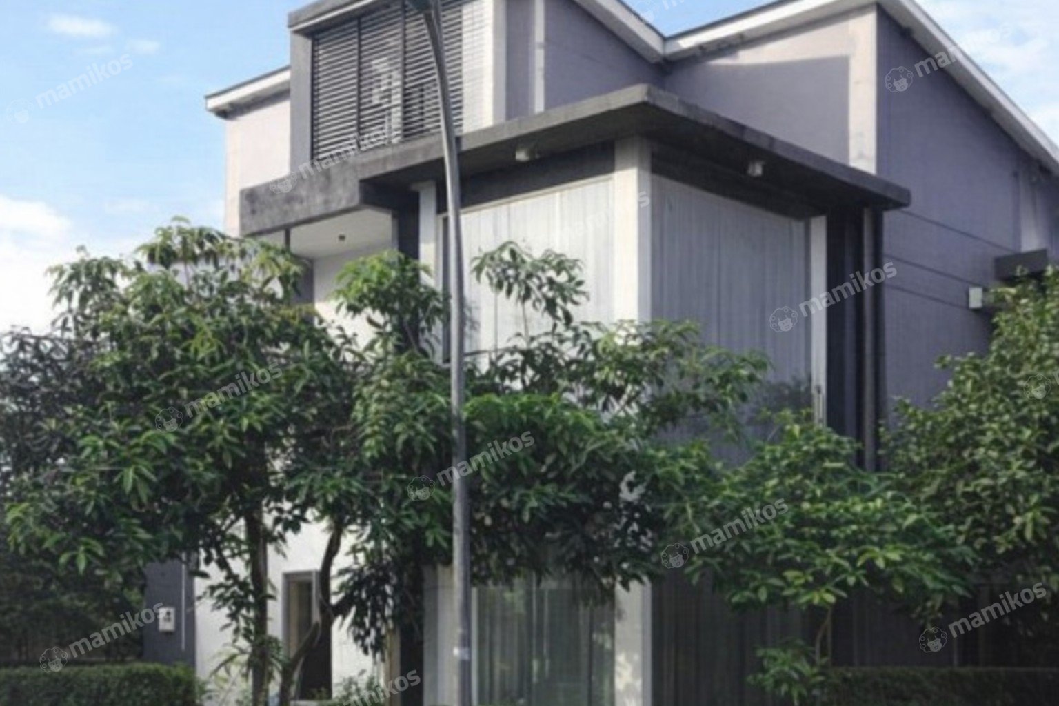 Rumah Sertifikat SHM 4 Kamar Tidur 3 Kamar Mandi Citra Grand Jakarta Timur