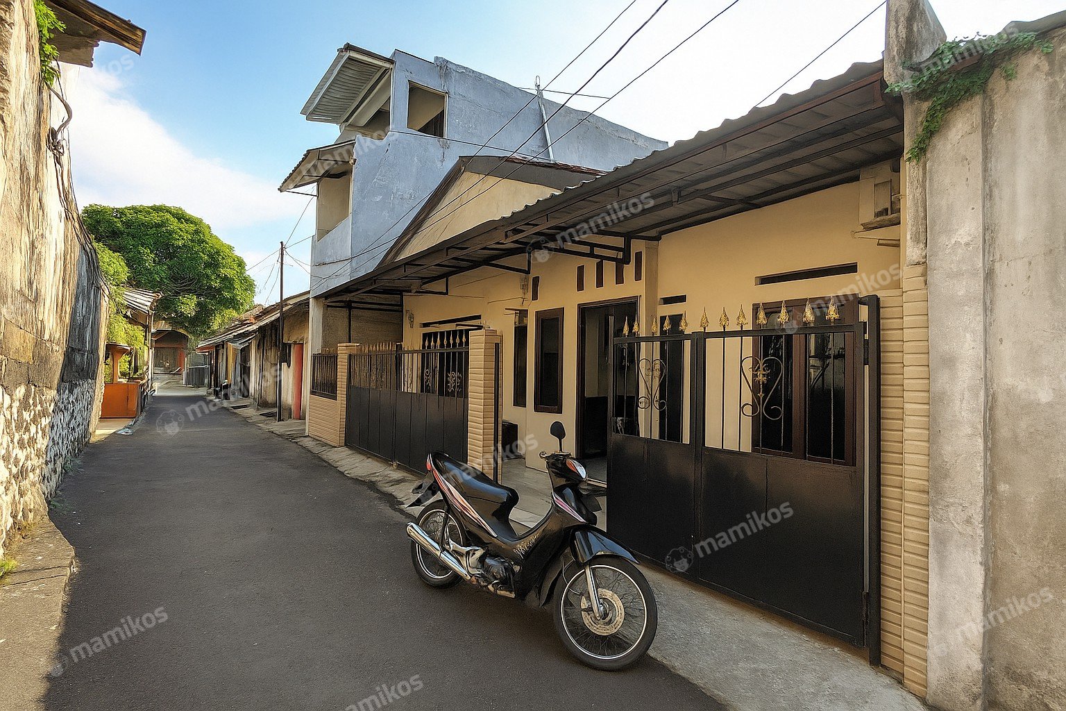 Rumah Sertifikat SHM 2 Kamar Tidur 2 Kamar Mandi Matraman Jakarta Timur - Photo 3
