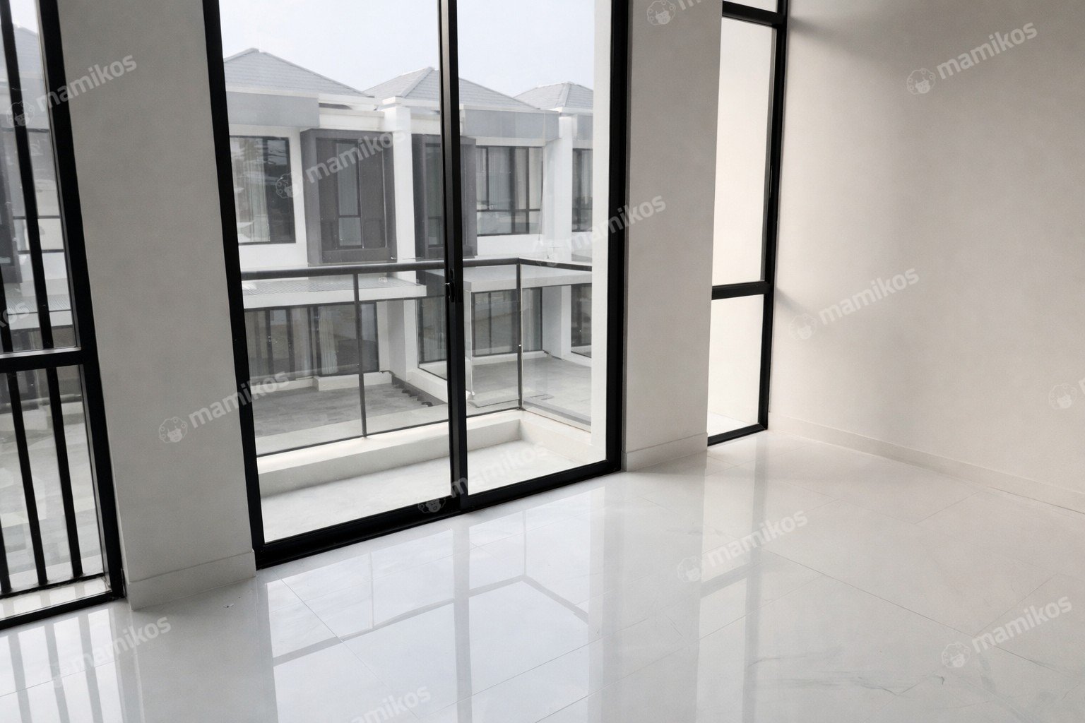 Rumah Sertifikat SHM 3 Kamar Tidur 3 Kamar Mandi Pantai Indah Kapuk 2 Jakarta Utara