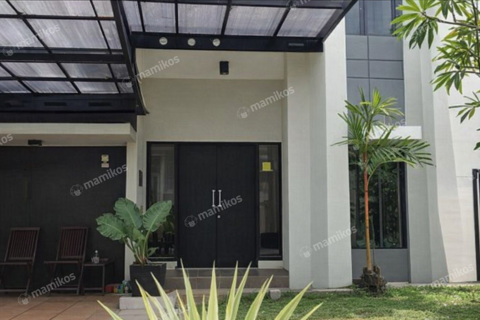 Rumah Sertifikat SHM 3 Kamar Tidur 3 Kamar Mandi Raffles Hills Jakarta Timur