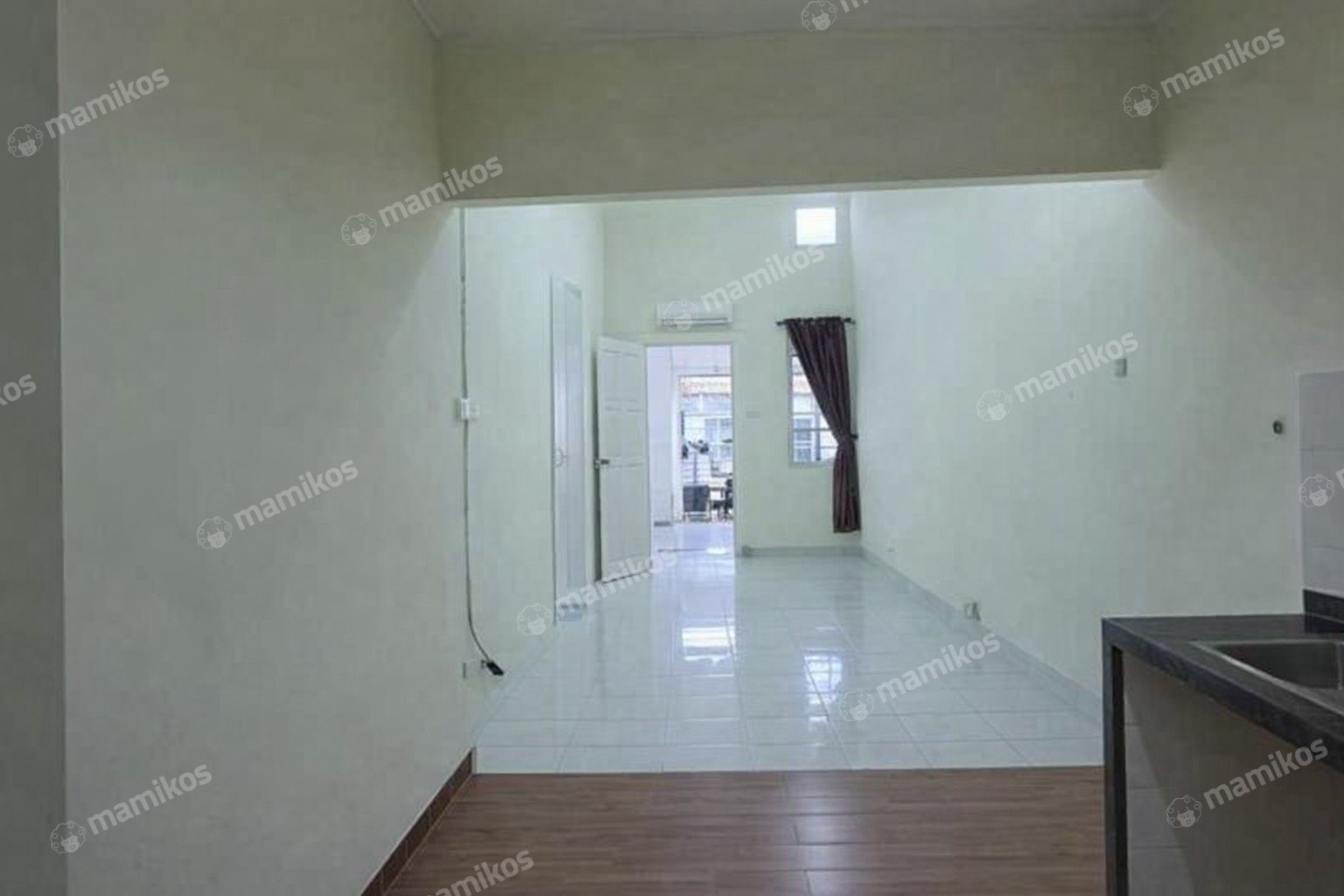 Rumah Sertifikat SHM 2 Kamar Tidur 1 Kamar Mandi Kota Wisata Jakarta Timur