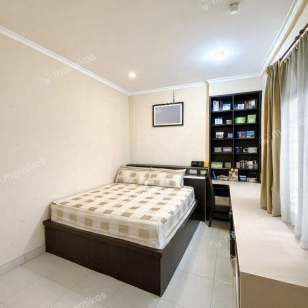 Rumah Sertifikat SHM 4 Kamar Tidur 3 Kamar Mandi Daan Mogot Jakarta Barat - Photo 3