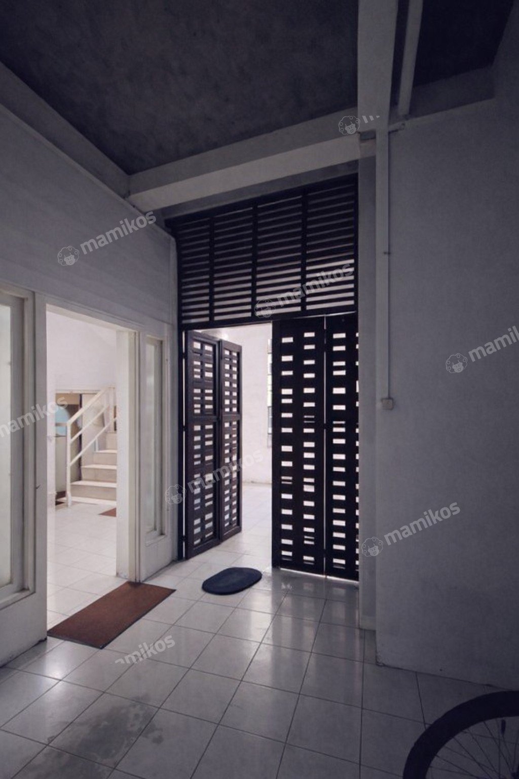 Rumah Sertifikat HGB 4 Kamar Tidur 3 Kamar Mandi Otista Jakarta Timur - Photo 3