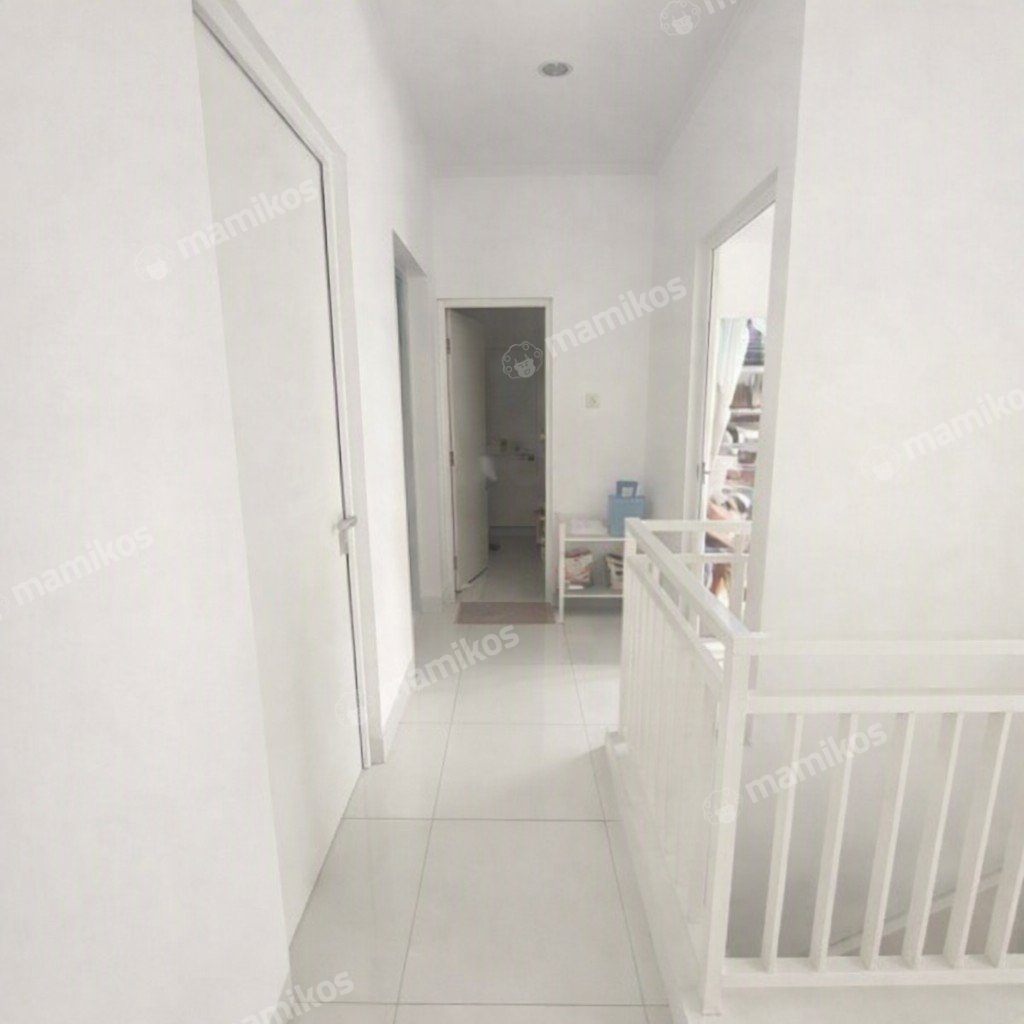 Rumah Sertifikat SHM 4 Kamar Tidur 3 Kamar Mandi Cilincing Jakarta Utara - Photo 2