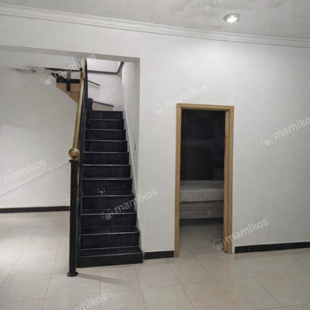 Rumah Sertifikat SHM 5 Kamar Tidur 4 Kamar Mandi Jatinegara Jakarta Timur - Photo 4