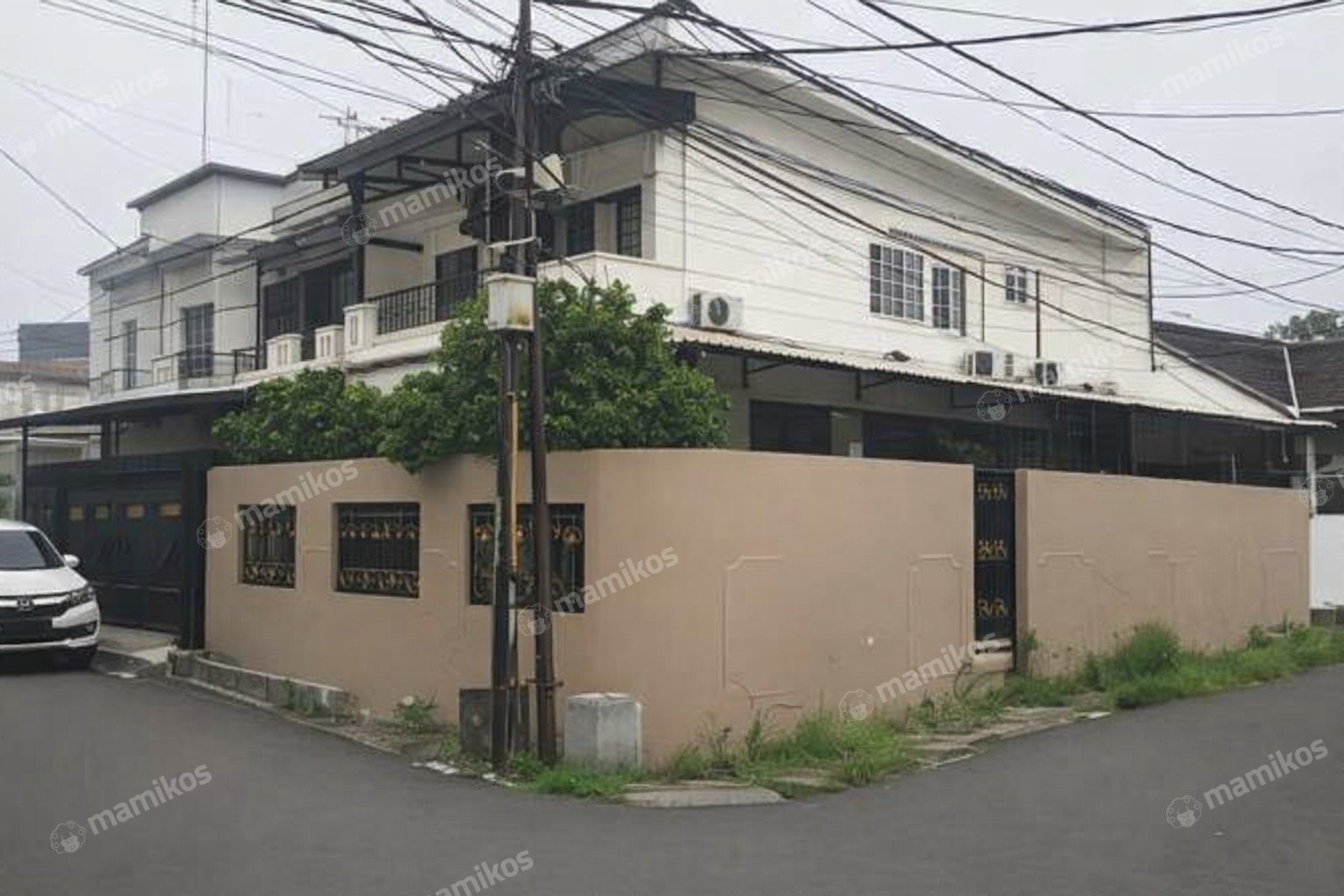 Rumah 3KT 3KM Kebon Jeruk Jakarta Barat