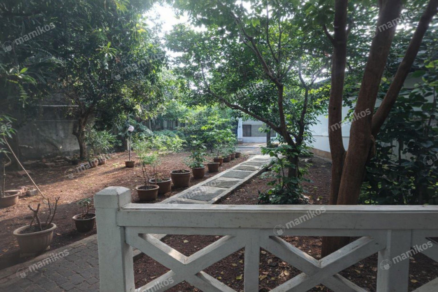 Rumah Sertifikat SHM 3 Kamar Tidur 2 Kamar Mandi Kebon Jeruk Jakarta Barat