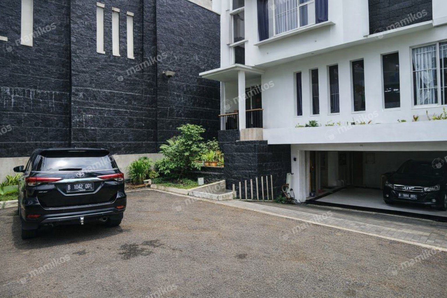 Rumah Sertifikat SHM 4 Kamar Tidur 5 Kamar Mandi Kebayoran Baru Jakarta Selatan