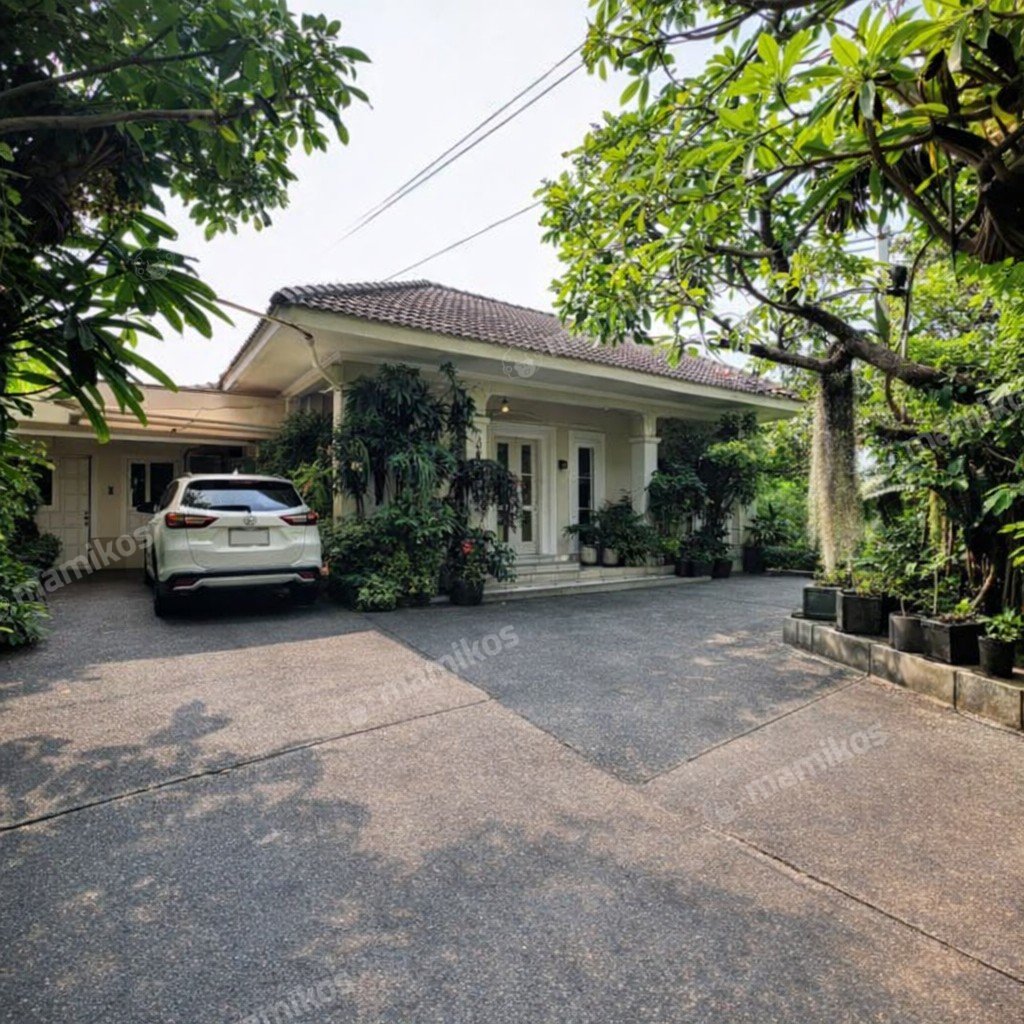 Rumah Sertifikat SHM 4 Kamar Tidur 4 Kamar Mandi Kemang Jakarta Selatan - Photo 2