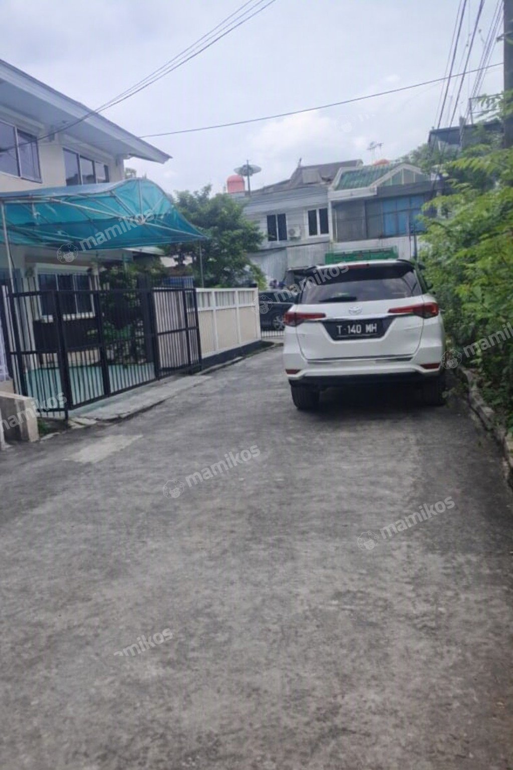 Rumah Sertifikat SHM 3 Kamar Tidur 2 Kamar Mandi Kelapa Gading Jakarta Utara - Photo 3