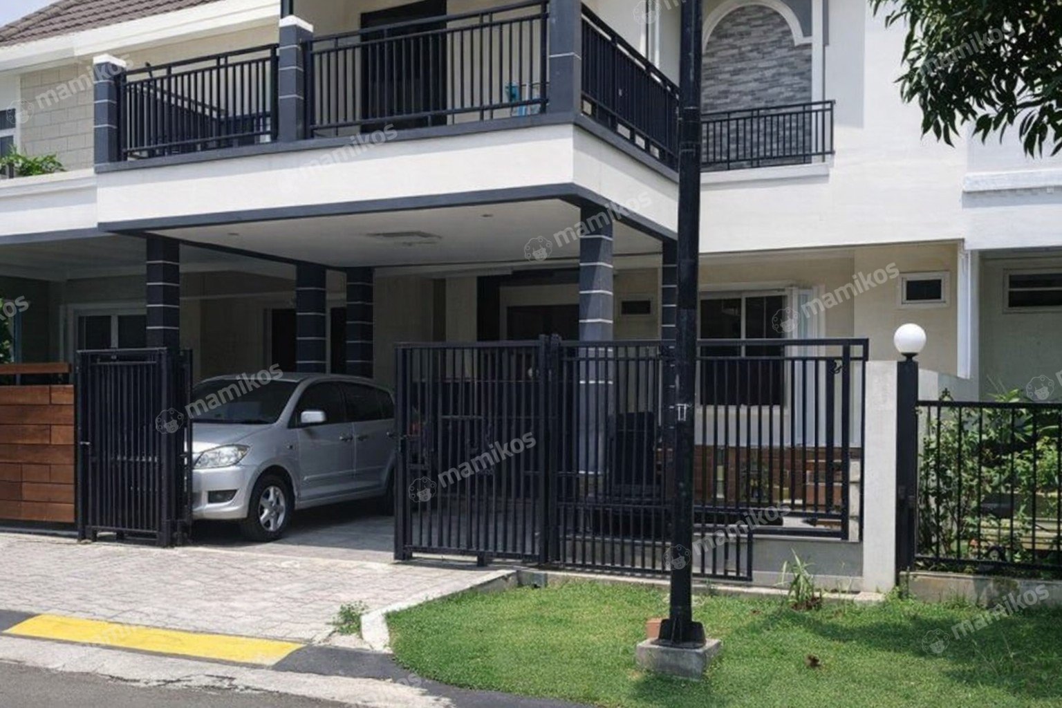 Rumah Sertifikat SHM 6 Kamar Tidur 6 Kamar Mandi Cibubur Jakarta Timur