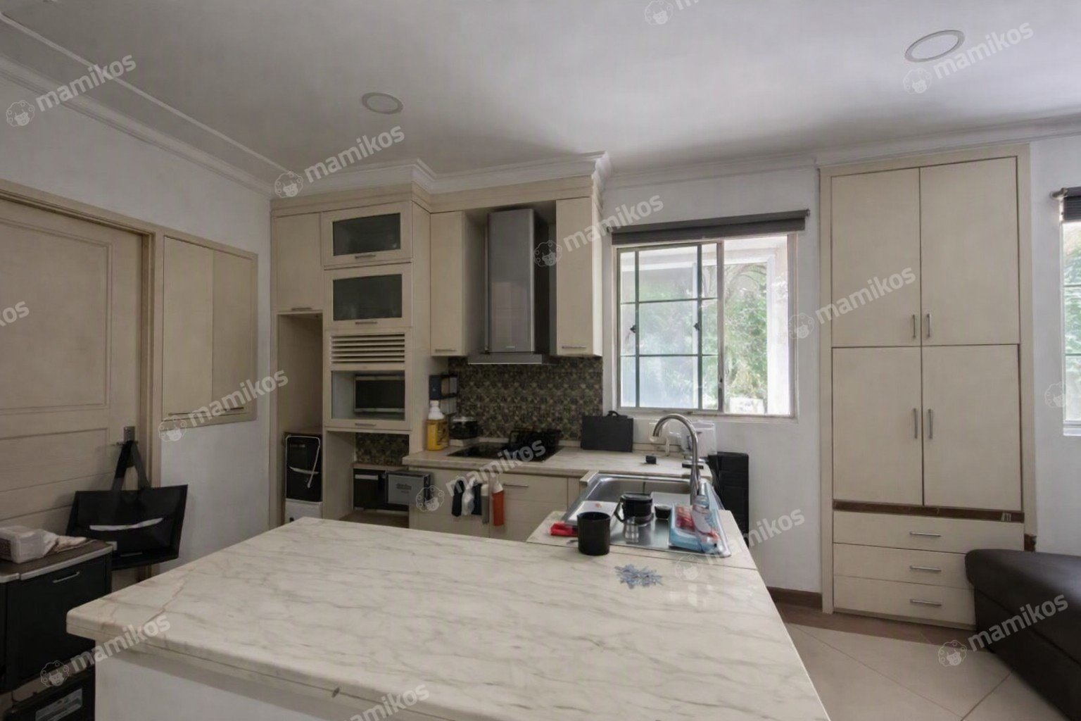 Rumah Sertifikat SHM 4 Kamar Tidur 4 Kamar Mandi Pantai Indah Kapuk Jakarta Utara - Photo 2