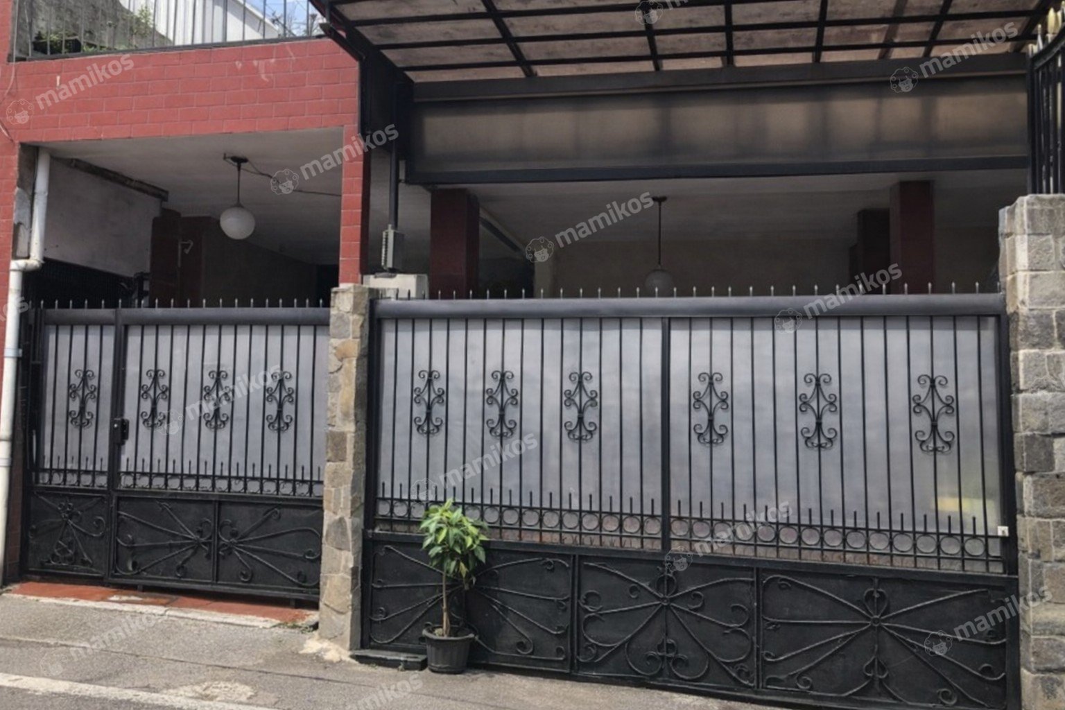 Rumah Sertifikat SHM 6 Kamar Tidur 5 Kamar Mandi Tebet Jakarta Selatan