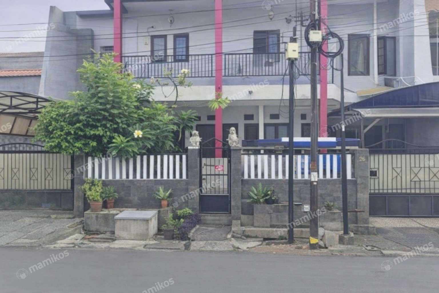 Rumah Sertifikat SHM 8 Kamar Tidur 7 Kamar Mandi Tebet Jakarta Selatan