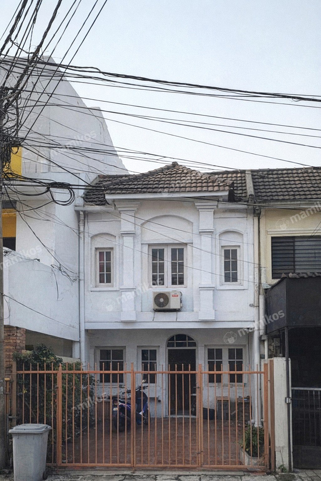 Rumah Sertifikat SHM 3 Kamar Tidur 2 Kamar Mandi Citra Garden Jakarta Barat - Photo 2