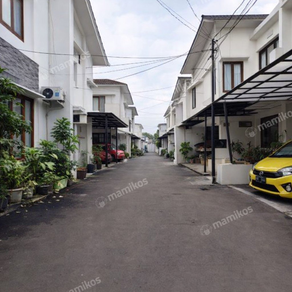 Rumah Sertifikat SHM 3 Kamar Tidur 3 Kamar Mandi Jagakarsa Jakarta Selatan - Photo 5