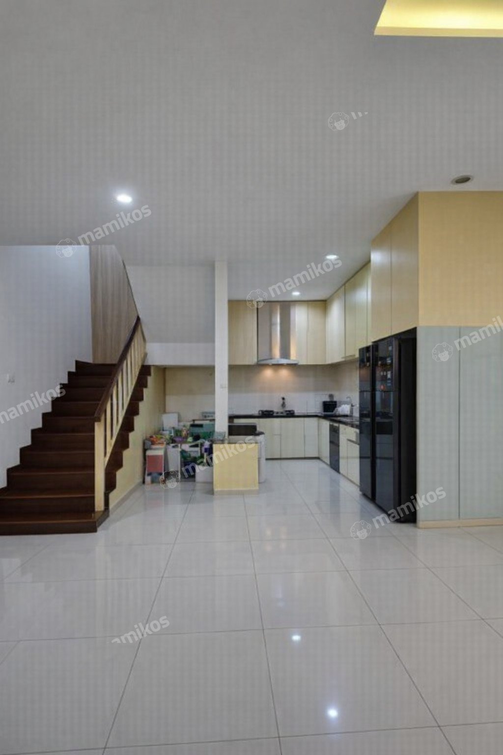 Rumah Sertifikat SHM 4 Kamar Tidur 3 Kamar Mandi Pantai Indah Kapuk Jakarta Utara - Photo 2