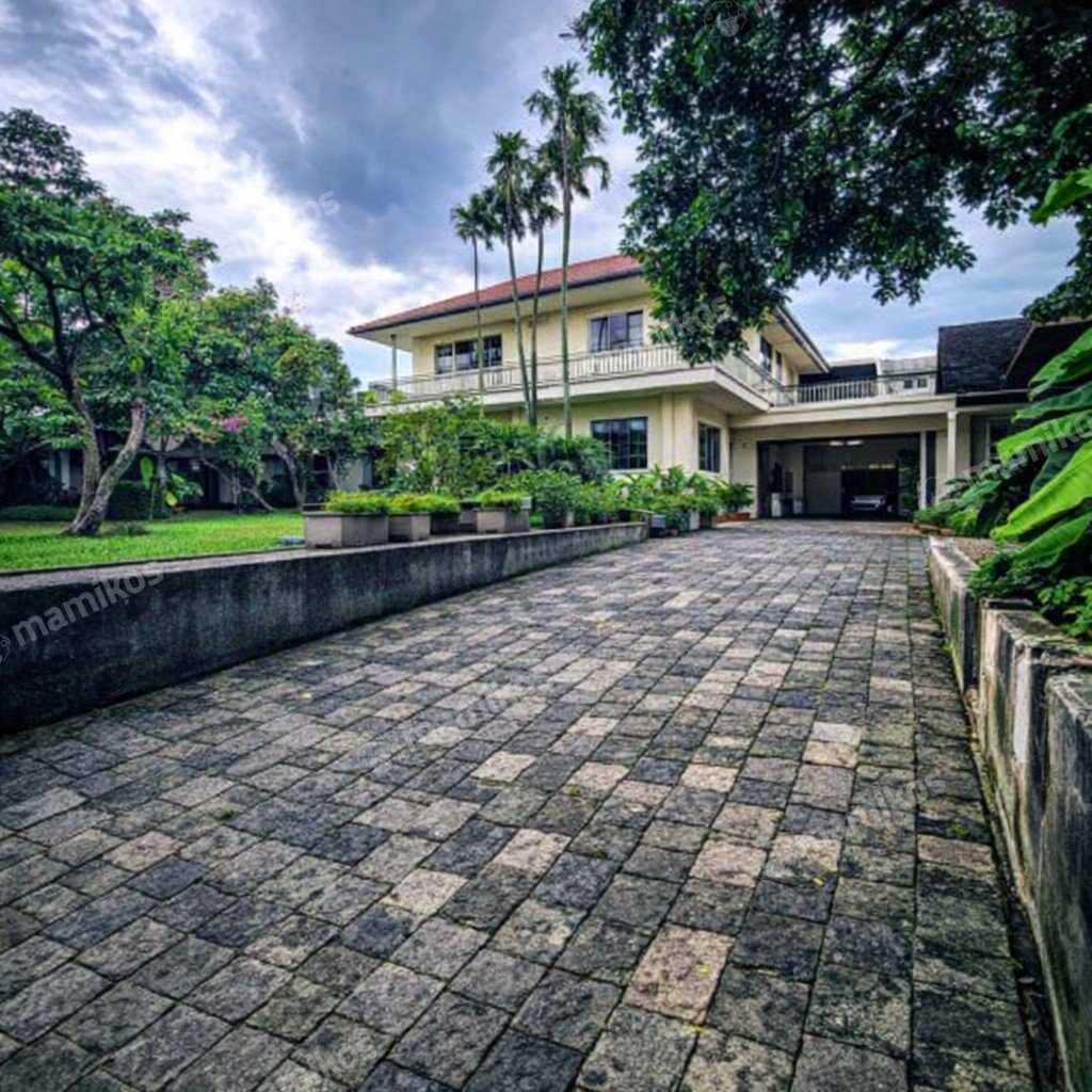 Rumah Sertifikat SHM 7 Kamar Tidur 7 Kamar Mandi Kebayoran Baru Jakarta Selatan - Photo 3