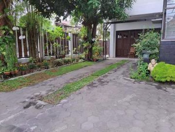 Rumah Sertifikat SHM 9 Kamar Tidur 6 Kamar Mandi Umbulharjo Yogyakarta - Photo 3