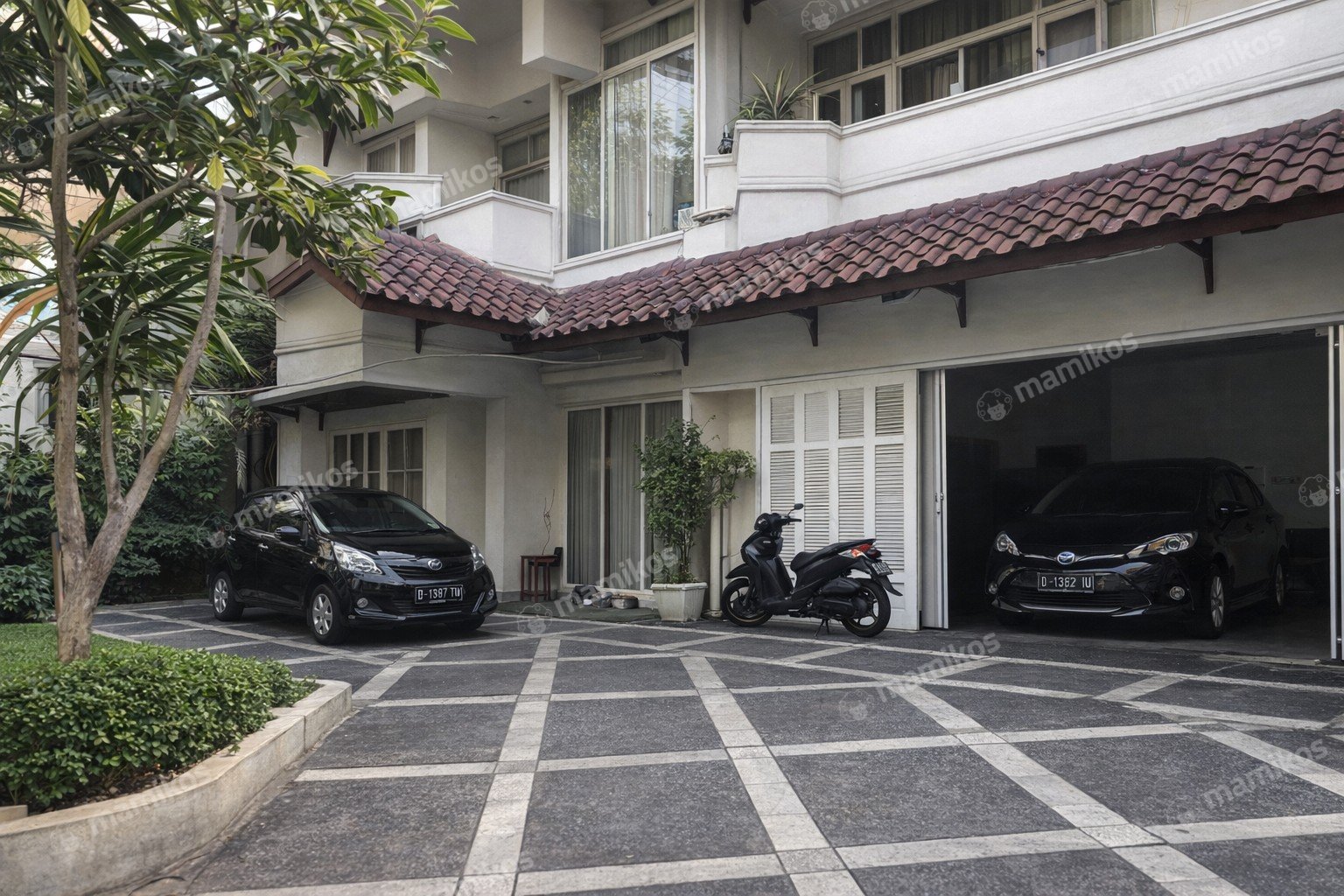 Rumah Sertifikat SHM 5 Kamar Tidur 4 Kamar Mandi Senopati Jakarta Selatan