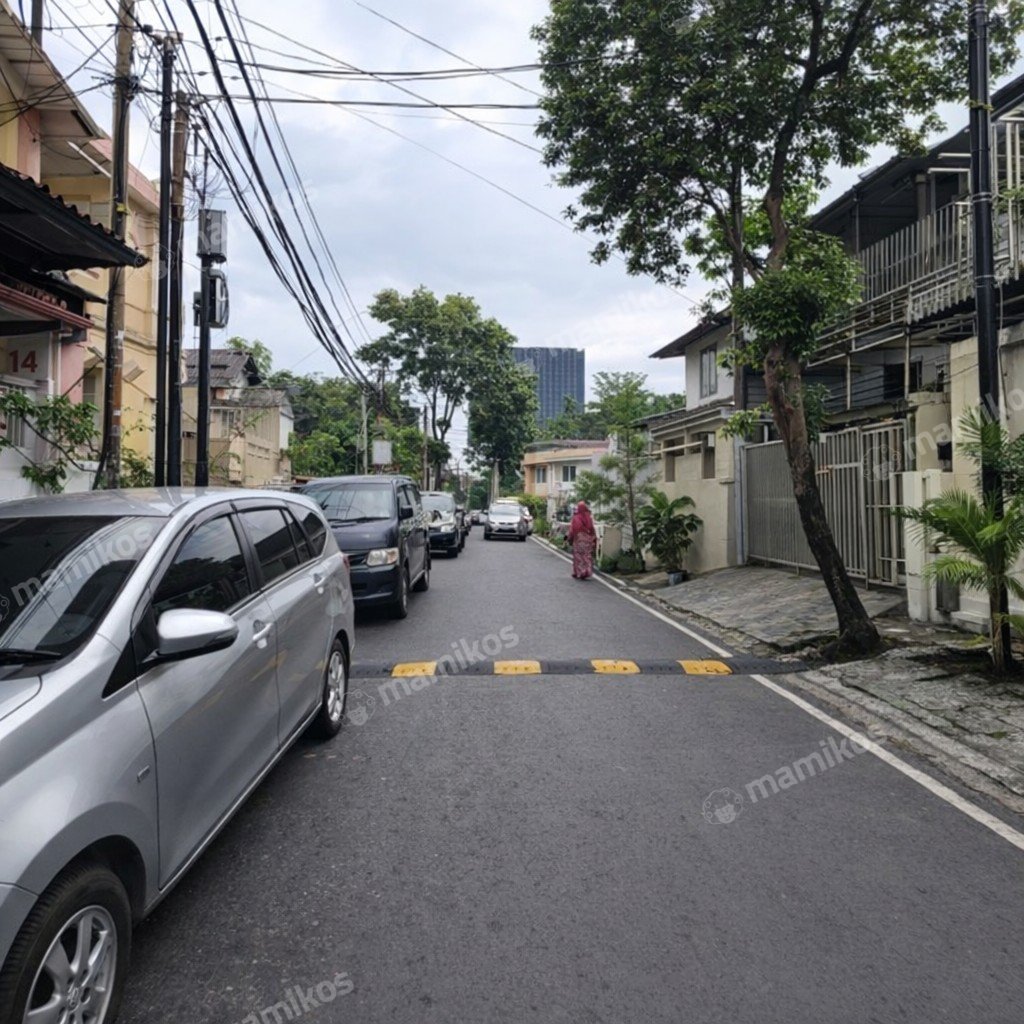 Rumah Sertifikat SHM 4 Kamar Tidur 4 Kamar Mandi Mangga Besar Jakarta Barat - Photo 3