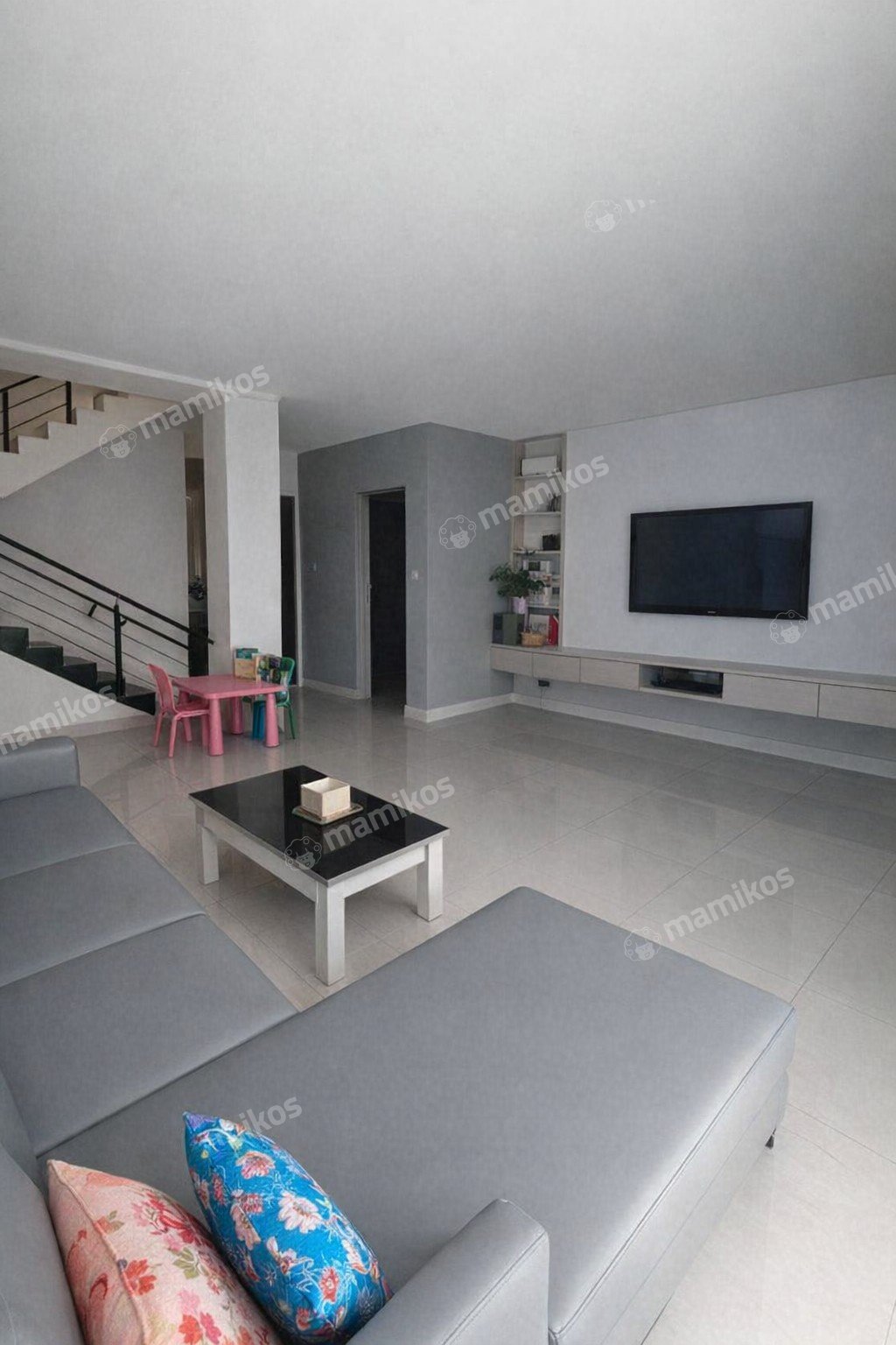 Rumah Sertifikat SHM 4 Kamar Tidur 3 Kamar Mandi Tanjung Duren Jakarta Barat - Photo 5
