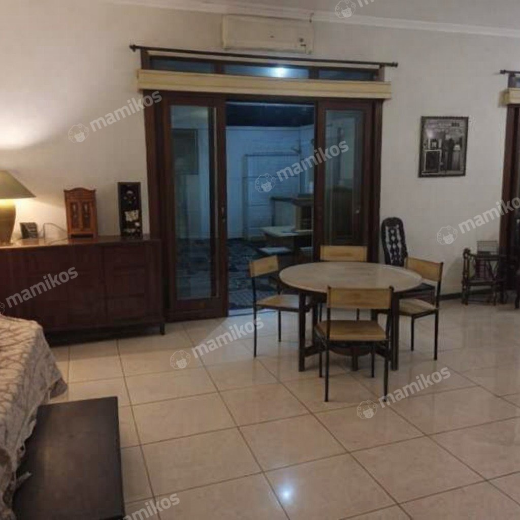 Rumah Sertifikat SHM 6 Kamar Tidur 6 Kamar Mandi Pulomas Jakarta Timur - Photo 3