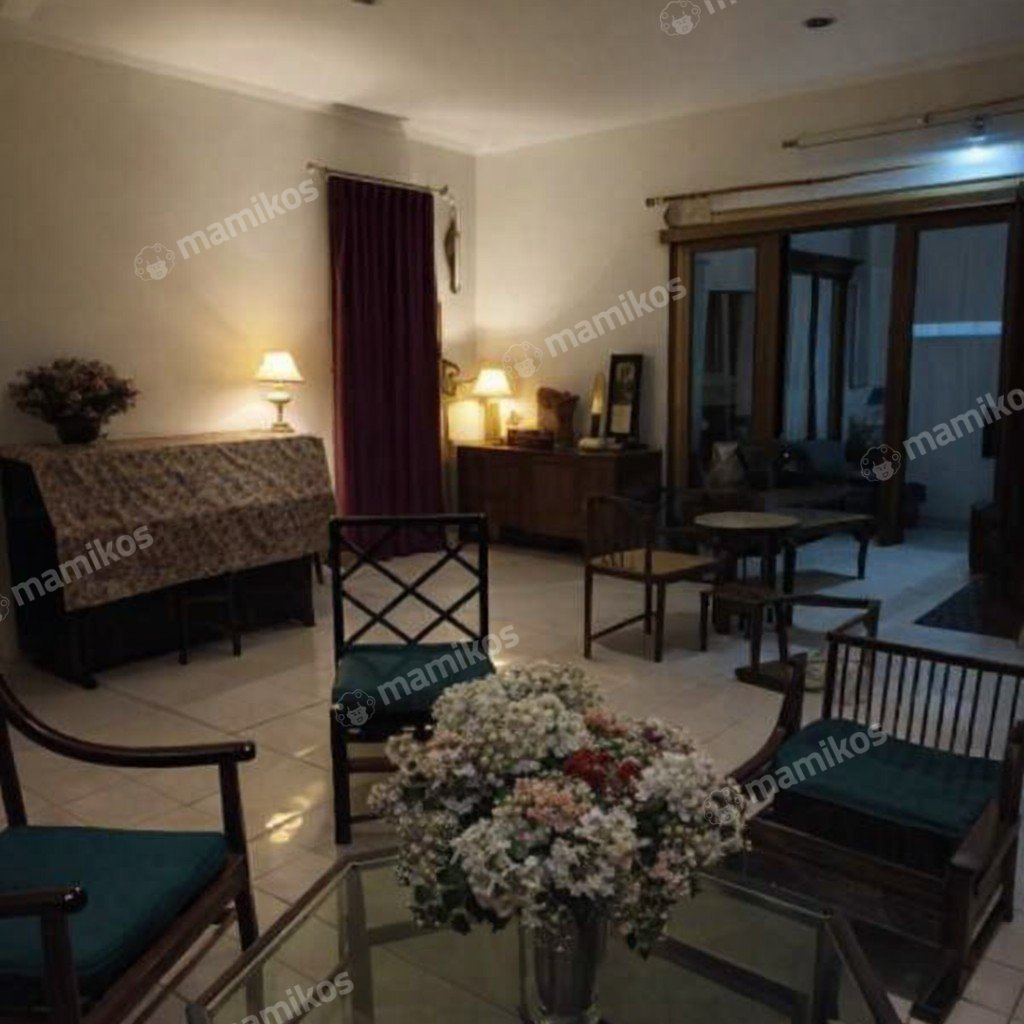 Rumah Sertifikat SHM 6 Kamar Tidur 6 Kamar Mandi Pulomas Jakarta Timur - Photo 5