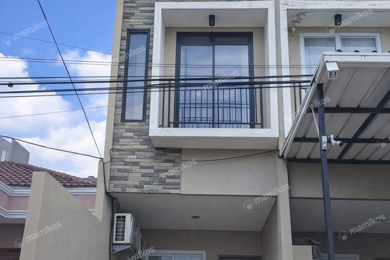 Rumah Sertifikat SHM 3 Kamar Tidur 3 Kamar Mandi Kedoya Selatan Jakarta Barat