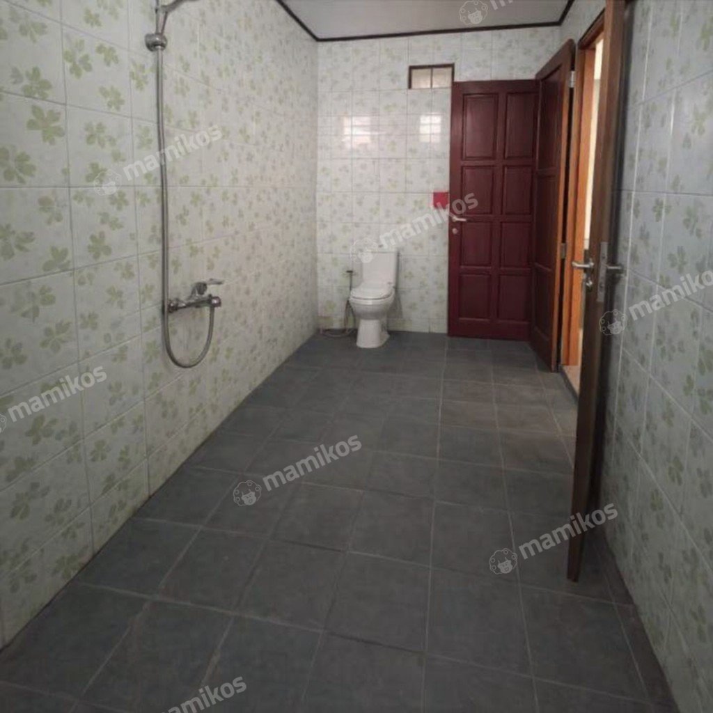 Rumah Sertifikat SHM 5 Kamar Tidur 3 Kamar Mandi Pulo Gadung Jakarta Timur - Photo 4
