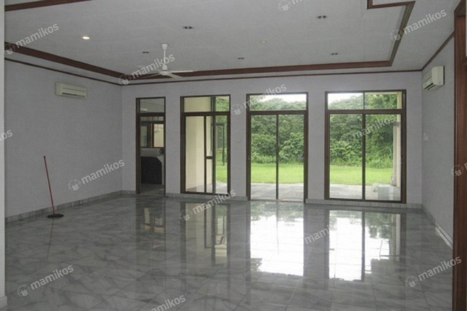 Rumah Sertifikat SHM 4 Kamar Tidur 3 Kamar Mandi Kebayoran Baru Jakarta Selatan