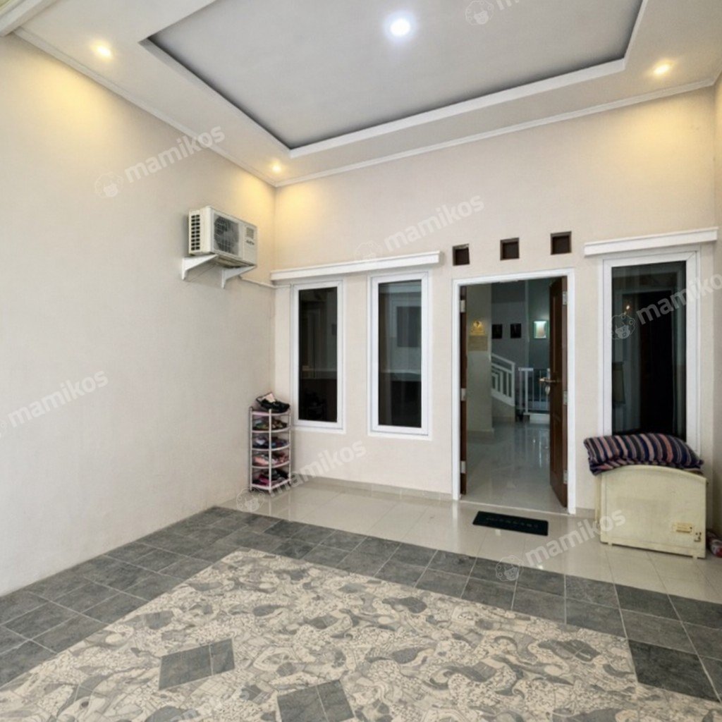 Rumah Sertifikat SHM 5 Kamar Tidur 3 Kamar Mandi Tanjung Duren Selatan Jakarta Barat - Photo 2