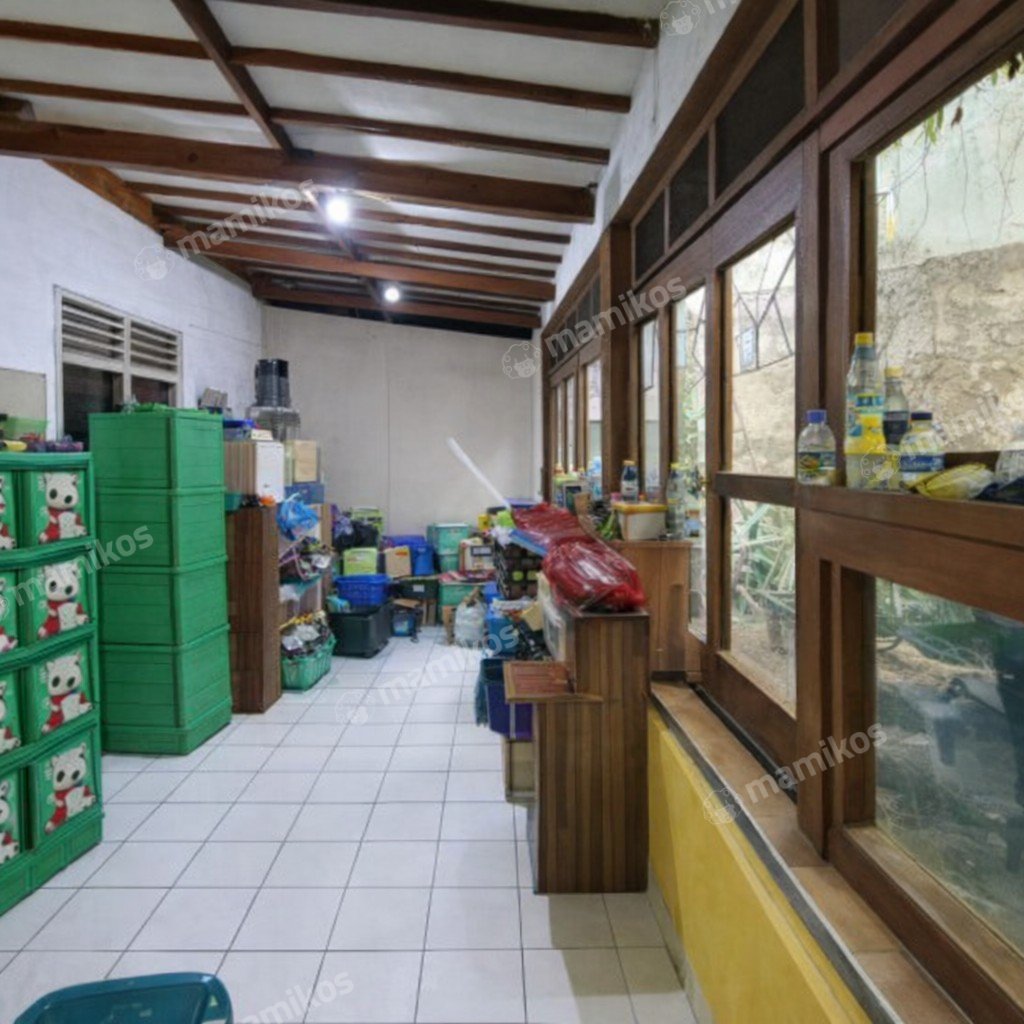 Rumah Sertifikat SHM 8 Kamar Tidur 3 Kamar Mandi Cawang Jakarta Timur - Photo 4