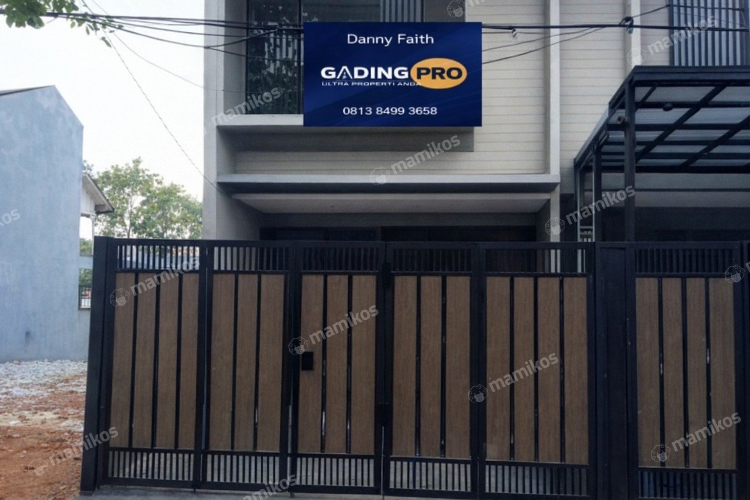 Rumah Sertifikat SHM 4 Kamar Tidur 4 Kamar Mandi Kav DKI Jakarta Barat
