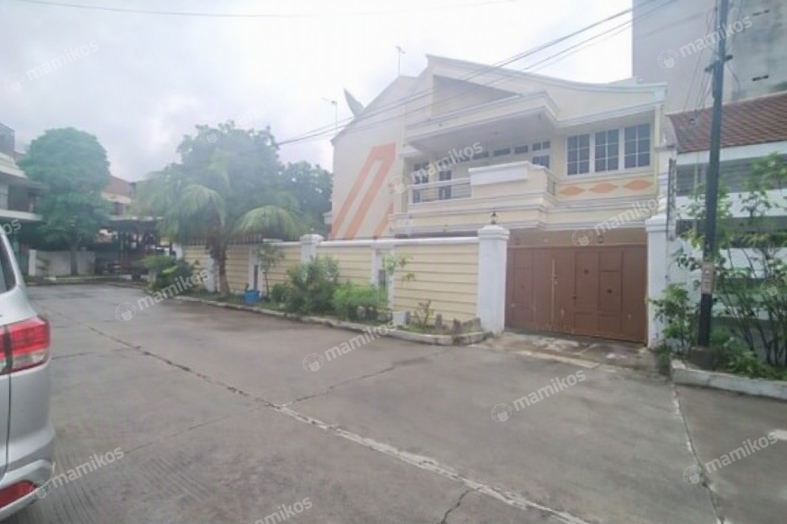 Rumah Sertifikat SHM 5 Kamar Tidur 4 Kamar Mandi Muara Karang Jakarta Utara - Photo 2