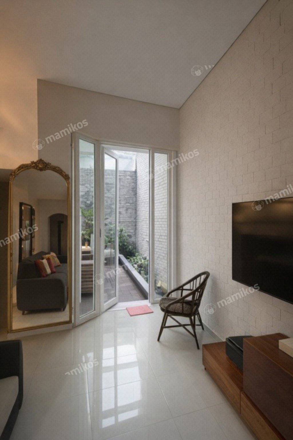 Rumah Sertifikat SHM 2 Kamar Tidur 3 Kamar Mandi Green Lake City Jakarta Barat - Photo 2