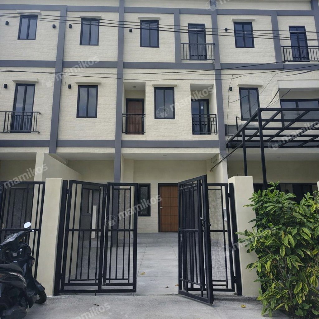 Rumah Sertifikat SHM 4 Kamar Tidur 4 Kamar Mandi Duri Kepa Jakarta Barat - Photo 2