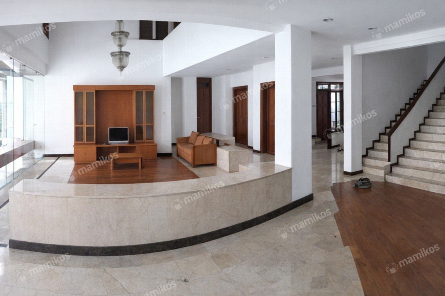 Rumah Sertifikat SHM 5 Kamar Tidur 4 Kamar Mandi Pondok Indah Jakarta Selatan - Photo 2