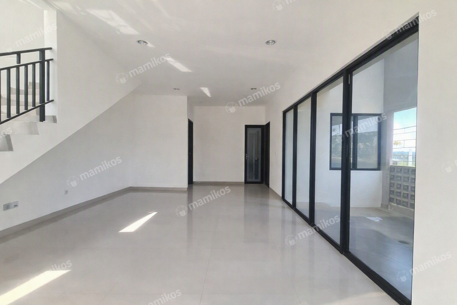 Rumah Sertifikat PPJB 4 Kamar Tidur 3 Kamar Mandi Pantai Indah Kapuk 2 Jakarta Utara - Photo 3